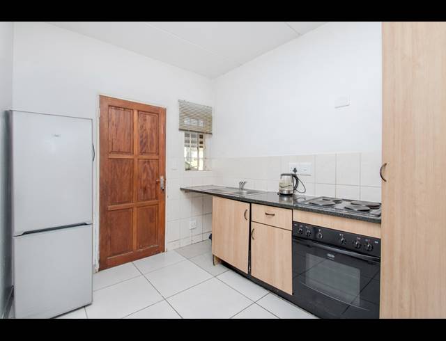 1 BEDROOM STUDIO APARTMENT TO LET IN NORTH RIDING AH